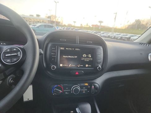 New 2025 Kia Soul LX image 16