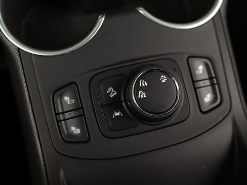 Used 2019 GMC Terrain SLT w/ Preferred Package AWD/4WD image 16