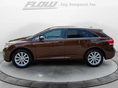 Used 2012 Toyota Venza LE FWD image 5