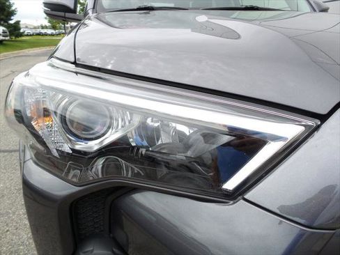 Certified 2016 Toyota 4Runner SR5 Premium image 33