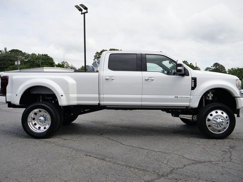 Used 2022 Ford F450 Lariat w/ Lariat Ultimate Package AWD/4WD image 9