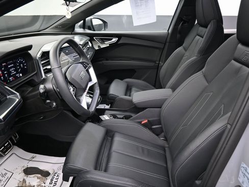 Used 2025 Audi Q4 e-tron Premium Plus w/ Premium Plus image 26