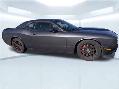 Used 2022 Dodge Challenger GT w/ Plus Package image 12