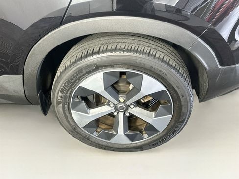 Used 2024 Volvo XC40 B5 Core w/ Protection Package Premier AWD/4WD image 11