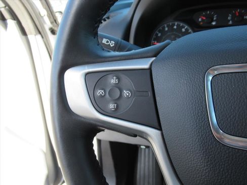 Used 2018 GMC Terrain SLE w/ Driver Convenience Package image 19