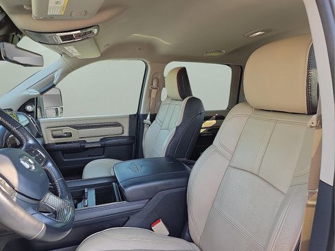 Used 2023 RAM 2500 Limited image 13