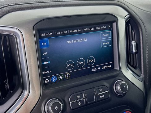 Used 2021 Chevrolet Silverado 1500 LT AWD/4WD image 27