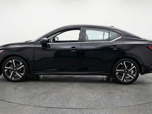 Used 2025 Nissan Sentra SV FWD image 5