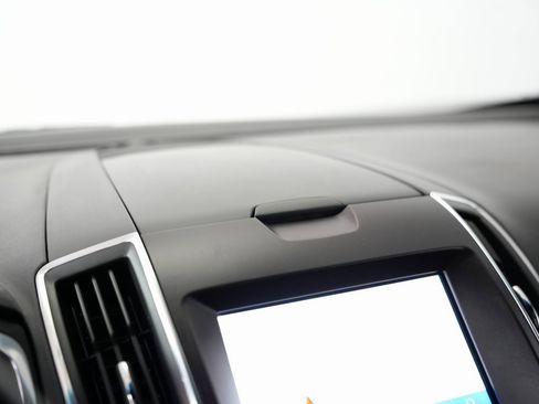 Used 2019 Ford Edge ST w/ Convenience Package image 37