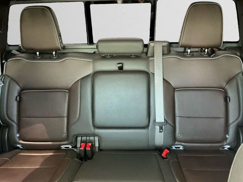 Used 2024 GMC Sierra 1500 Denali w/ Denali Reserve Package AWD/4WD image 13