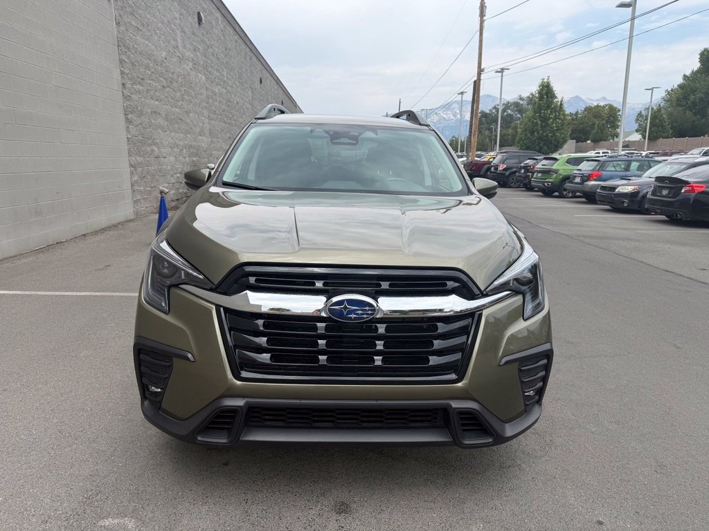 Used 2023 Subaru Ascent Limited AWD/4WD image 9