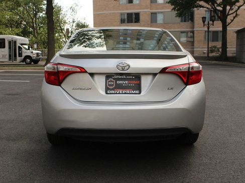 Used 2015 Toyota Corolla LE FWD image 8