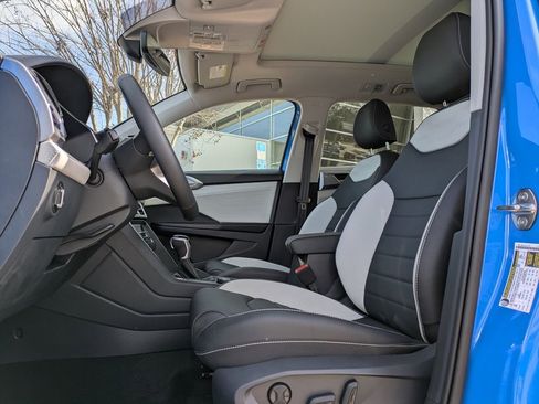 New 2026 Volkswagen Taos SEL image 2