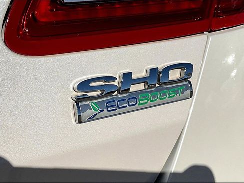 Used 2018 Ford Taurus SHO w/ Sho Performance Package image 24