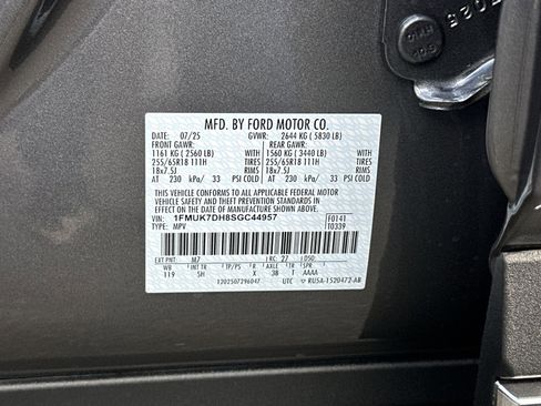 New 2025 Ford Explorer Active w/ Active Comfort Package image 36