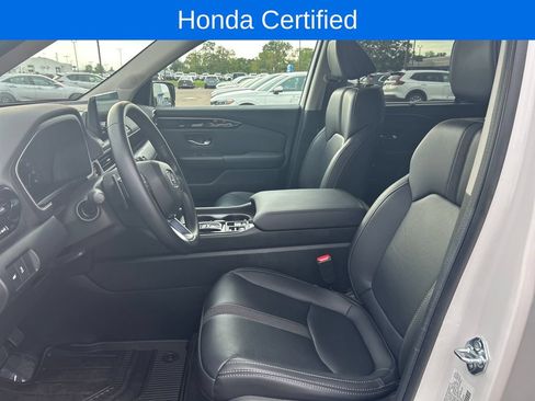 Used 2025 Honda Pilot EX-L image 18