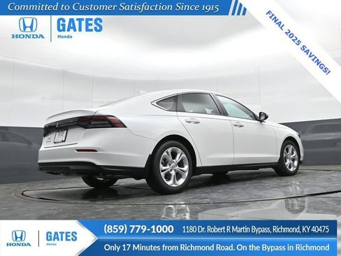 New 2025 Honda Accord LX image 30