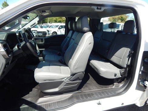Used 2022 Ford F150 XL w/ Equipment Group 101A High RWD image 4