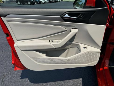Used 2019 Volkswagen Jetta S FWD image 9