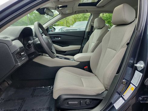 Certified 2023 Honda Accord EX image 13