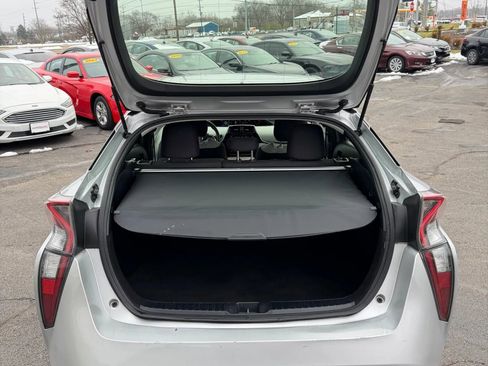 Used 2017 Toyota Prius Two image 35