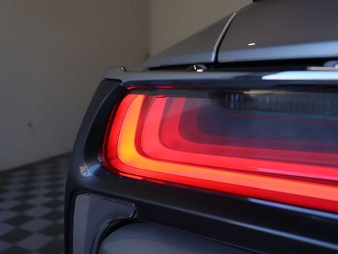 Used 2018 Lexus LC 500 Coupe w/ Sport Package RWD image 16