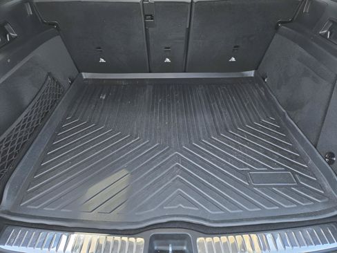 Used 2024 Mercedes-Benz GLE 350 4MATIC image 11