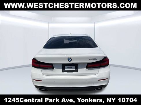 Used 2021 BMW 530i w/ Convenience Package RWD image 5