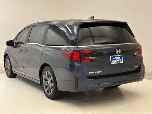New 2026 Honda Odyssey Touring image 8