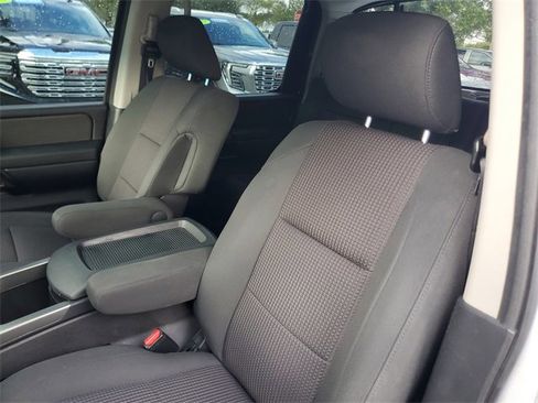 Used 2012 Nissan Titan SV w/ SV Value Truck Pkg image 16