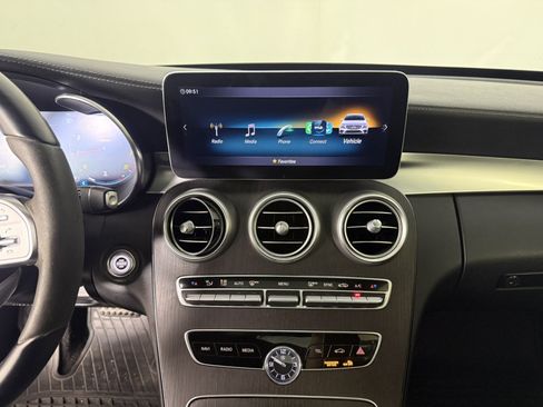 Used 2021 Mercedes-Benz C 300 4MATIC Sedan image 19