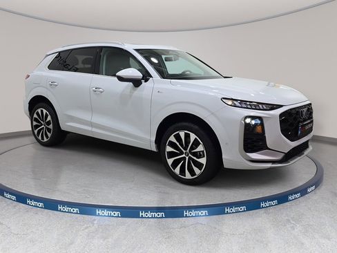 New 2026 Audi Q3 quattro 2.0T image 4