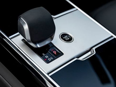 New 2026 Land Rover Range Rover SE AWD/4WD image 19