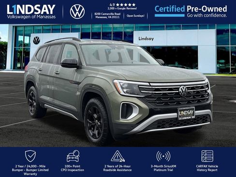 Used 2025 Volkswagen Atlas Peak Edition SE image 1