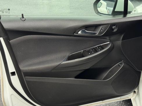 Used 2017 Chevrolet Cruze LS w/ LS Fleet Convenience Package image 39