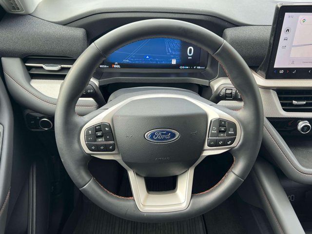 Used 2026 Ford Explorer Active AWD/4WD image 18