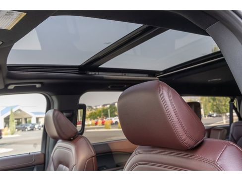 Used 2024 Ford Expedition Max Limited image 19