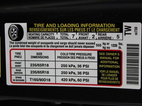 Used 2021 Toyota Highlander XLE AWD/4WD image 64
