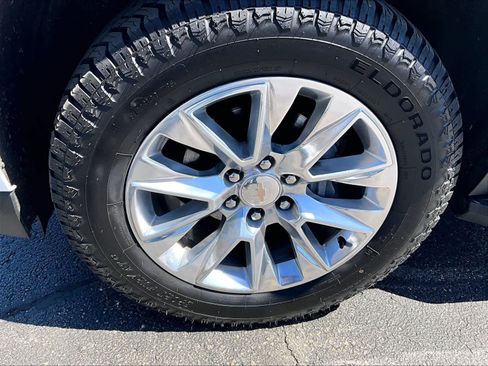 Used 2024 Chevrolet Tahoe Premier AWD/4WD image 7