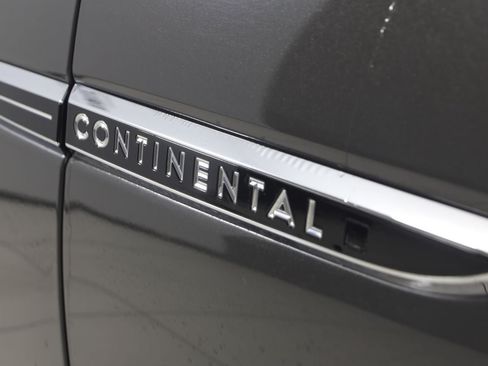 Used 2017 Lincoln Continental Black Label w/ Rear-seat Package AWD/4WD image 33