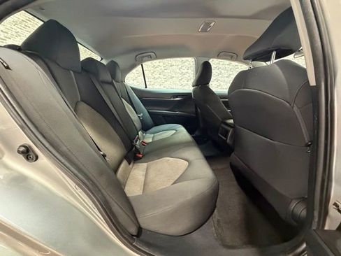 Used 2021 Toyota Camry LE FWD image 10