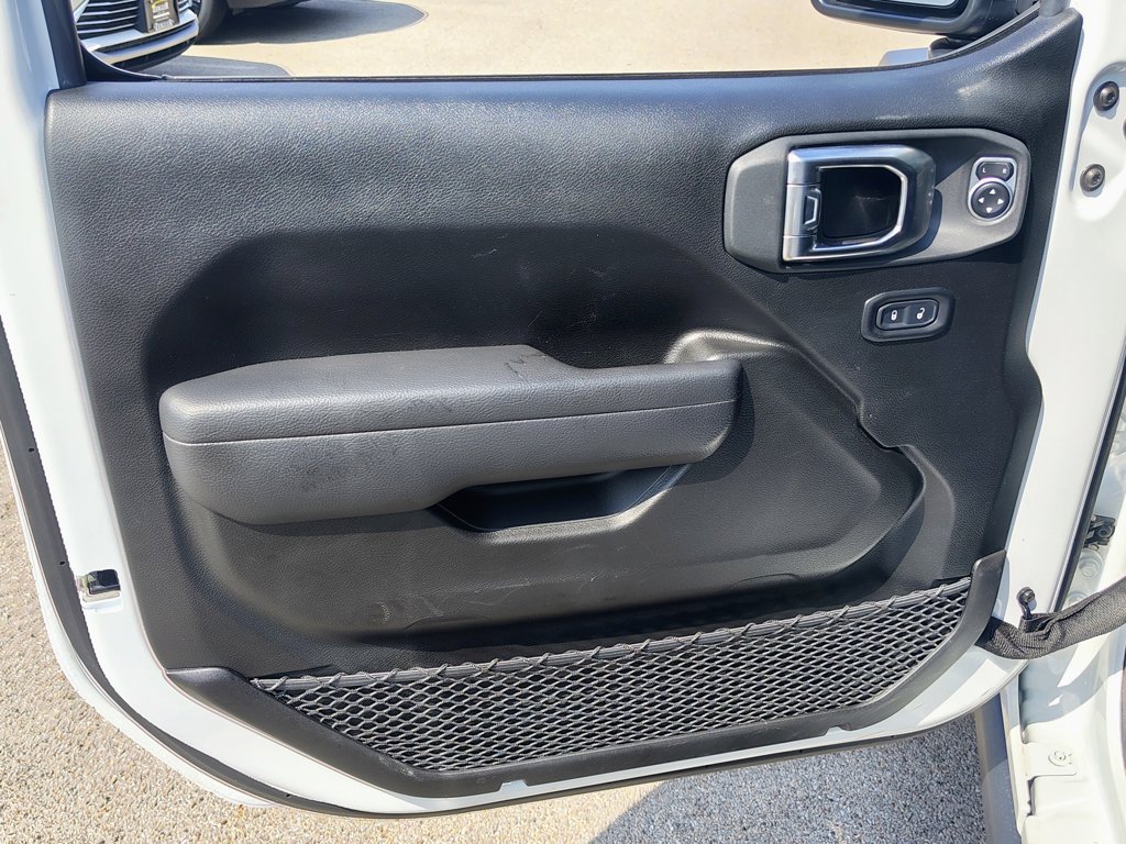 Used 2026 Jeep Wrangler Unlimited Rubicon AWD/4WD image 18