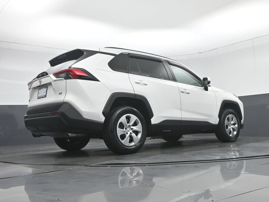 Used 2019 Toyota RAV4 LE FWD image 51