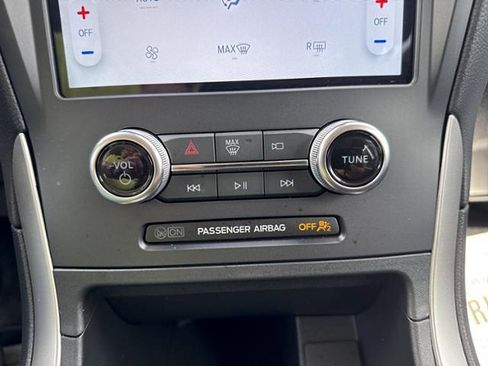 Used 2024 Ford Edge SE AWD/4WD image 18