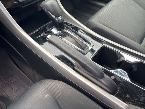 Used 2016 Honda Accord LX image 15