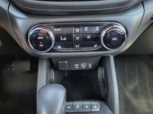 Used 2021 Chevrolet TrailBlazer ACTIV w/ Convenience Package FWD image 20
