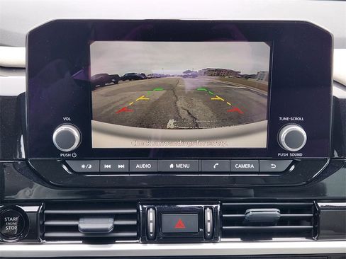 New 2025 Nissan Pathfinder SV w/ Black Appearance Package image 12