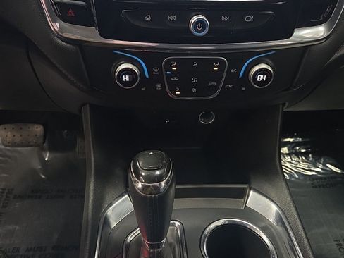 Used 2018 Chevrolet Traverse LT w/ LPO, Blackout Package image 20