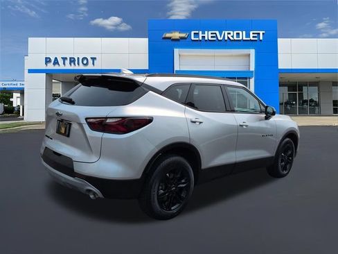 Used 2022 Chevrolet Blazer LT w/ Midnight/Sport Edition AWD/4WD image 10