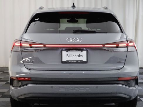 Used 2023 Audi Q4 e-tron Premium Plus w/ Premium Plus image 15